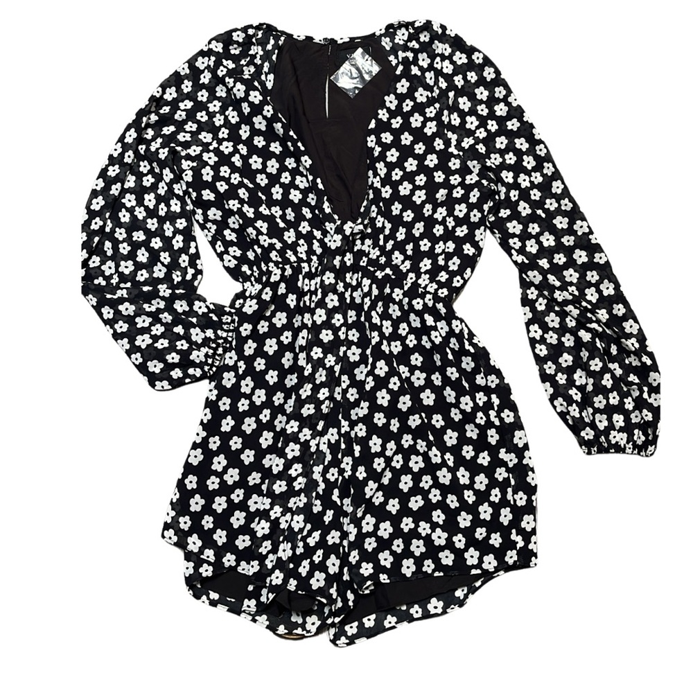 VICI Black & White Harmonia Floral Romper sz Small